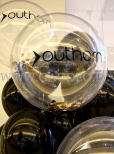 Balon bubble z logo i konfetti.