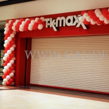 Brama balonowa na otwarcie nowego sklepu TKMaxx we Wrocławiu.